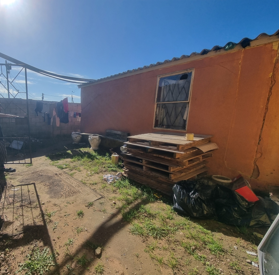 4 Bedroom Property for Sale in Kwanonqaba Western Cape